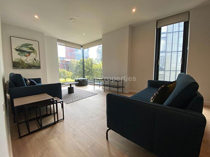 3 Bedroom Flat To Rent In The Stile, Aspin Lane, M4