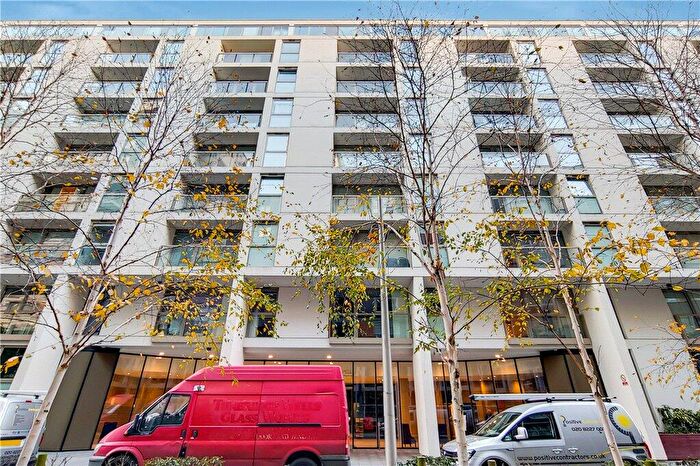 1 Bedroom Apartment For Sale In Lanterns Way, London, E14