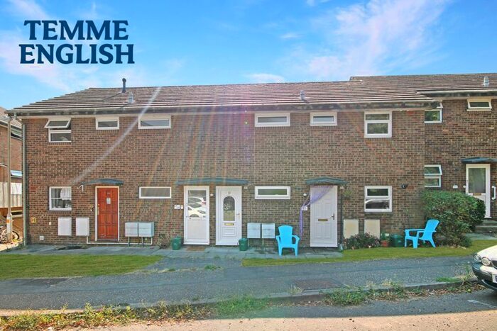 1 Bedroom Flat To Rent In Selworthy Close, Billericay, CM11