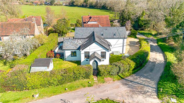 4 Bedroom Detached House For Sale In Chapel Cottage, Park Corner, RG9