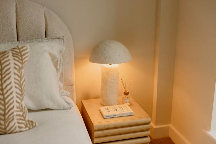 2 Bedroom Apartment To Rent In Embassy Boulevard, London, SW11