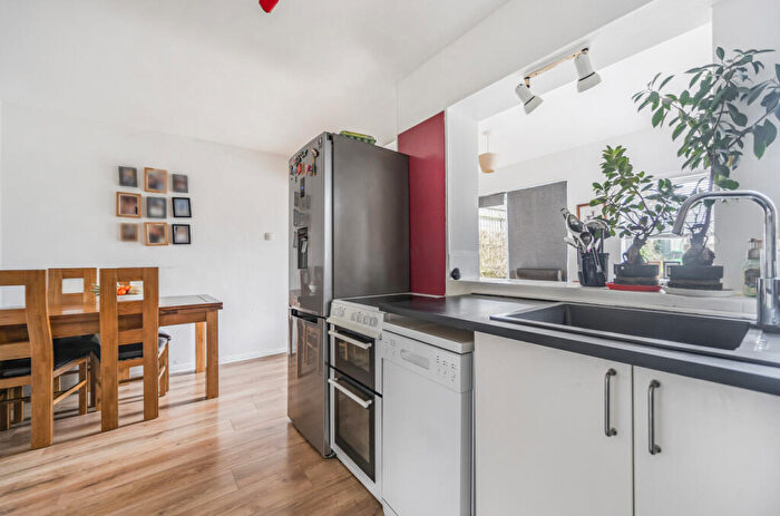 3 Bedroom Terraced House For Sale In Crane Furlong, Highworth, Swindon, SN6