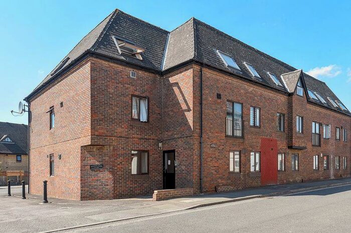 1 Bedroom Flat To Rent In North Street, Bicester, OX26