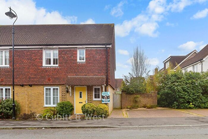 3 Bedroom End Of Terrace House For Sale In Langmore Lane, Lindfield, Haywards Heath, West Sussex, RH16