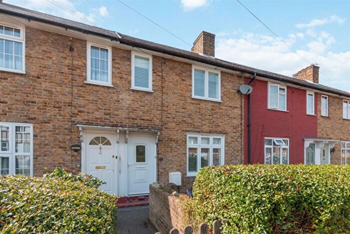 2 Bedroom House For Sale In Blanchland Road, Morden, SM4
