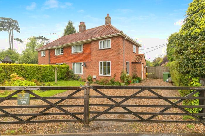 3 Bedroom Semi-Detached House For Sale In Church Road, Deopham, Wymondham, Norfolk, NR18
