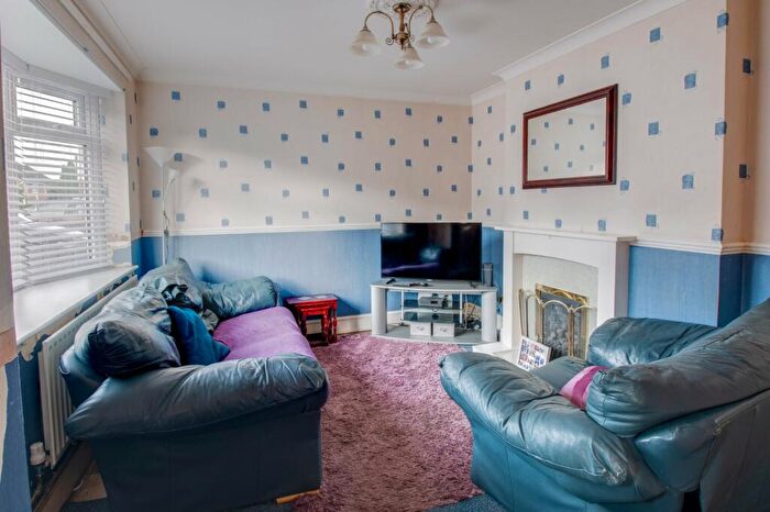 2 Bedroom Semi-Detached House For Sale In Larch Road, Kingswinford, West Midlands, DY6