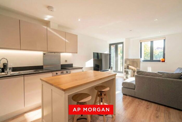 1 Bedroom Apartment For Sale In Streetsbrook Road, Solihull, West Midlands, B91