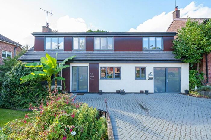 4 Bedroom Detached House For Sale In Greenbank Crescent, Bassett, Southampton, Hampshire, SO16