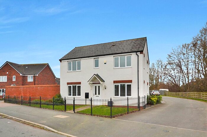 3 Bedroom Detached House For Sale In Woodpecker Way, Shepshed, LE12