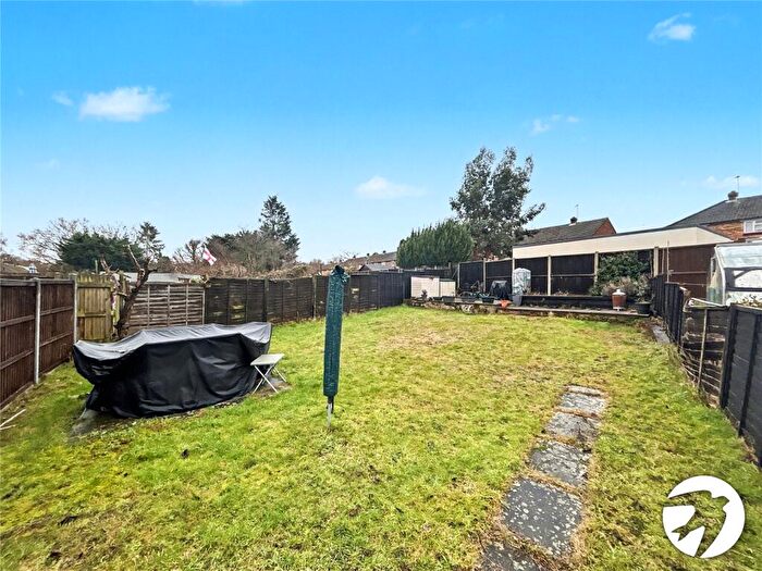 2 Bedroom Maisonette For Sale In St Andrews Road, Sidcup, Kent, DA14