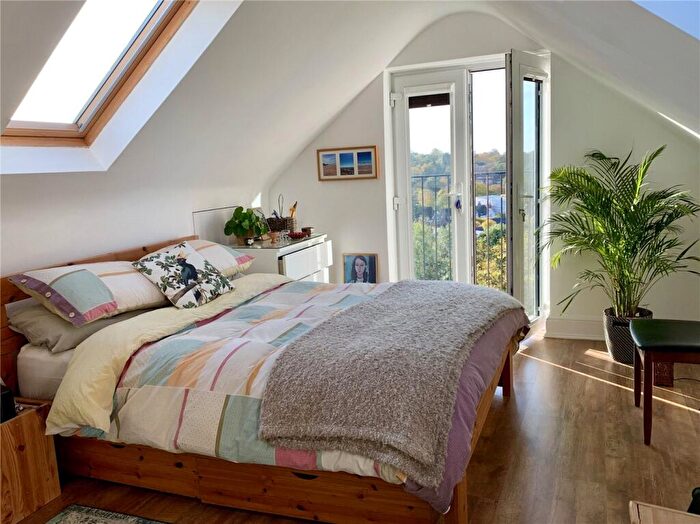 1 Bedroom Apartment For Sale In Central Hill, London, SE19