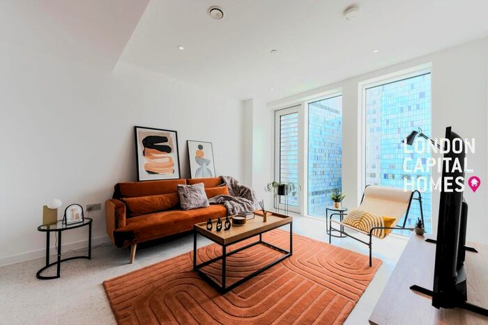 Apartment To Rent In Bouchon Point Cendal Crescent London, E1