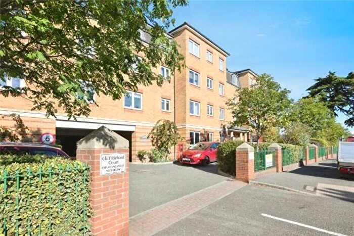 1 Bedroom Flat For Sale In Flat Cliff Richard Court, High Street, Cheshunt, Waltham Cross, Hertfordshire, EN8
