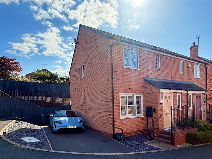 3 Bedroom Semi-Detached House For Sale In Pritchard Drive, Kegworth, Derby, DE74