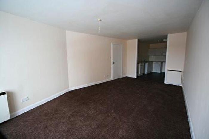 1 Bedroom Flat To Rent In Church Street, Consett, DH8