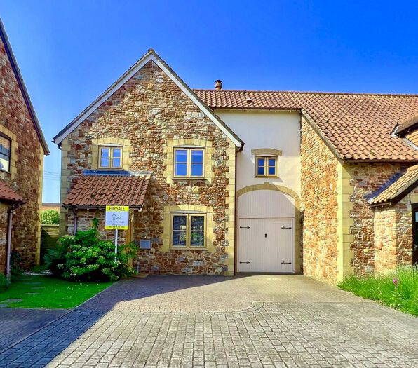 3 Bedroom Semi-Detached House For Sale In The Courtyard, West Harptree, BS40