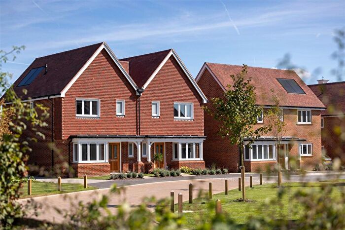 3 Bedroom Semi-Detached House For Sale In Manorwood, West Horsley, Leatherhead, Surrey, KT24