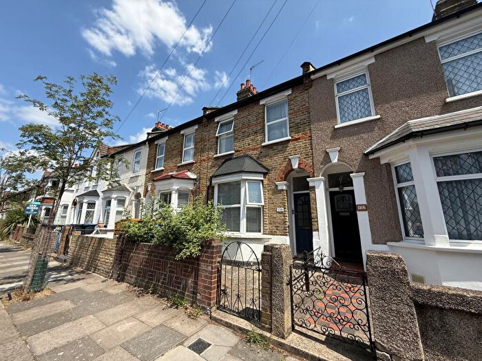 2 Bedroom End Of Terrace House To Rent In Bertram Road, Enfield, EN1