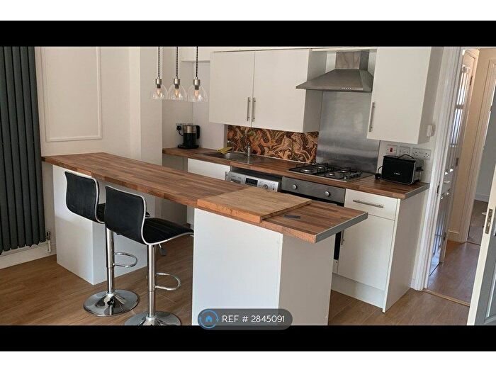 1 Bedroom Flat To Rent In Staines Road, Twickenham, TW2