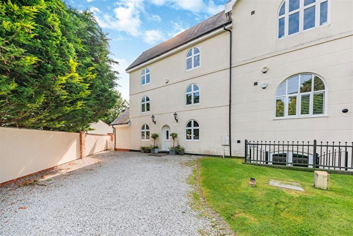 5 Bedroom Semi-Detached House For Sale In Lapworth Street, Lapworth, Solihull, B94