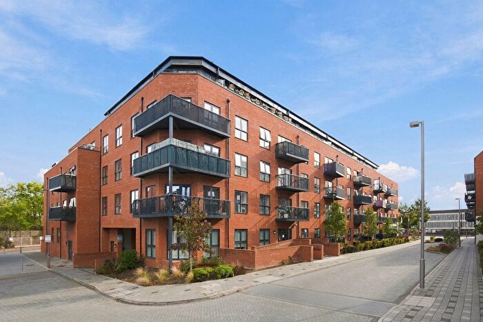 2 Bedroom Flat For Sale In Bennett Court, Pitcher Lane, Ashford, TW15