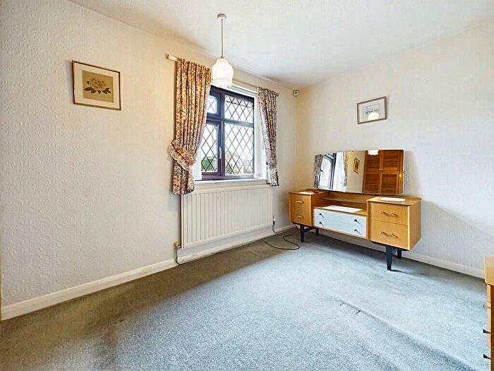 3 Bedroom Bungalow For Sale In Bramshill Rise, Walton, Chesterfield, S40