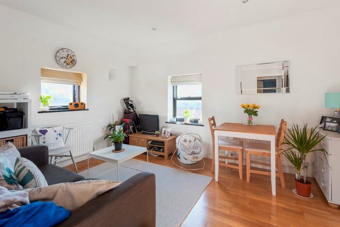 1 Bedroom Apartment To Rent In Crispin Place, Wallingford, OX10