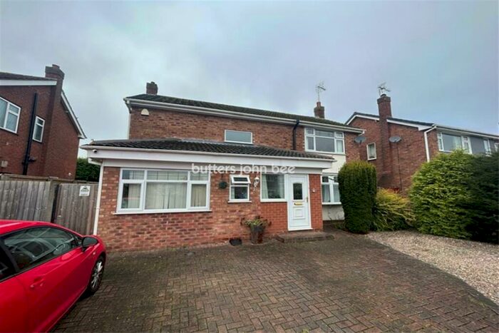 1 Bedroom Flat To Rent In Room, Princess Drive, CW2