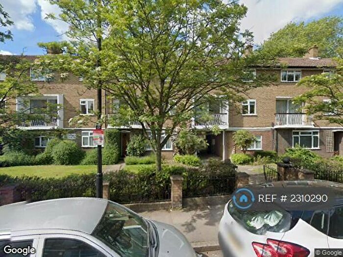 3 Bedroom Flat To Rent In Fortis Green, London, N2