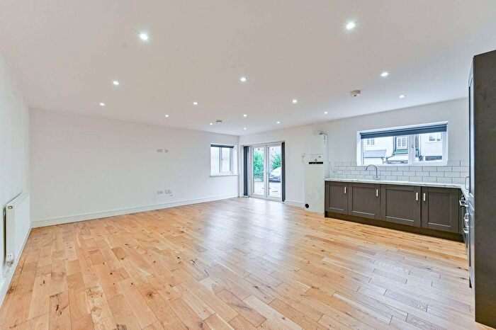 1 Bedroom Flat To Rent In Moorfield Road, Orpington, BR6