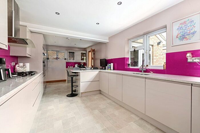 4 Bedroom Detached House For Sale In Camberley, Surrey, GU15