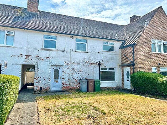 3 Bedroom Terraced House For Sale In Grasswood Road, Woodchurch, CH49