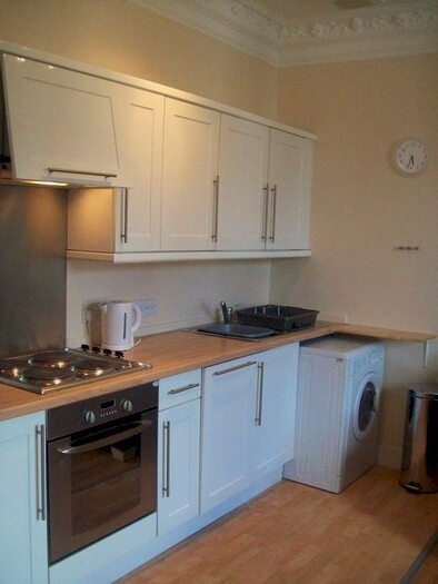 2 Bedroom Flat To Rent In Clepington Road, Dundee, DD3