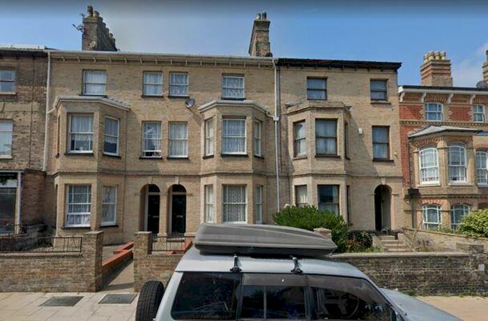 2 Bedroom Flat To Rent In London Road South, Lowestoft, NR33