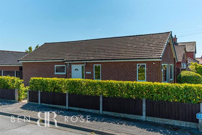 3 Bedroom Detached Bungalow For Sale In Brookdale, New Longton, Preston, PR4