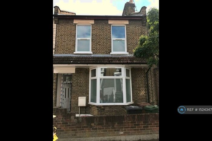 3 Bedroom Terraced House To Rent In Melford Road, Leytonstone, E11