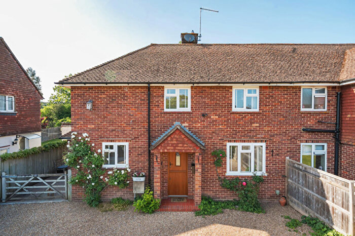 3 Bedroom End Of Terrace House For Sale In The Glebe, Leigh, RH2