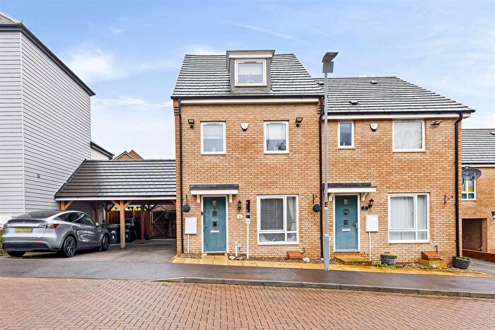 3 Bedroom Semi Detached House For Sale In Carora Crescent, Whitehouse, Milton Keynes, MK8