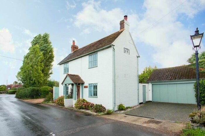 3 Bedroom Cottage For Sale In Highstead, Chislet, CT3