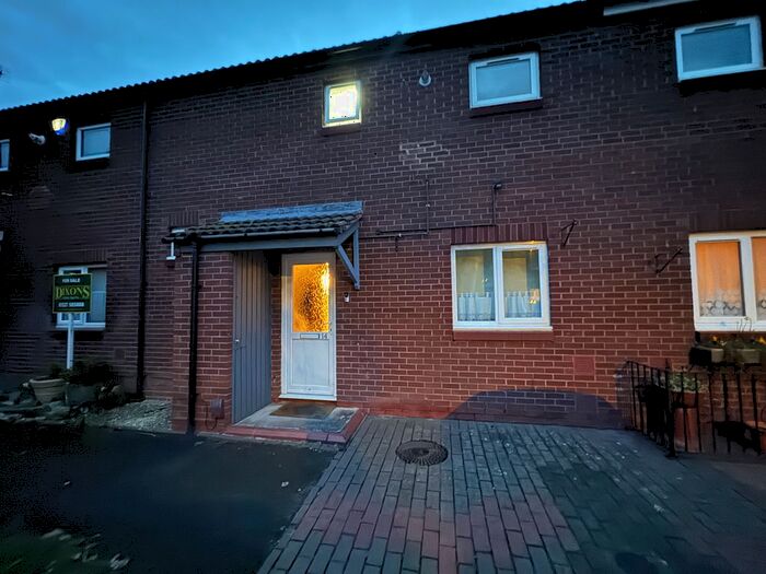 2 Bedroom Terraced House To Rent In Sandhurst Close, Redditch, B98