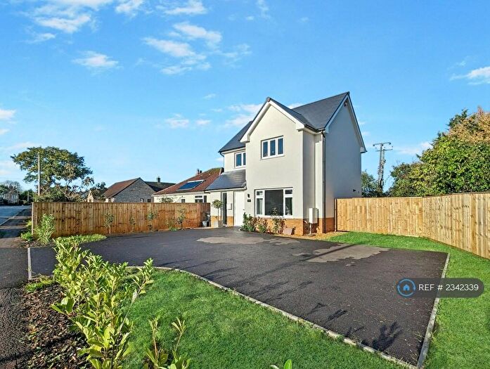 4 Bedroom Detached House To Rent In Wickwar Road, Kingswood, Wotton-Under-Edge, GL12