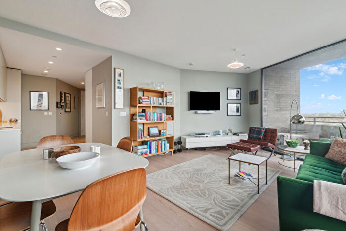 2 Bedroom Flat To Rent In Mono Tower, Penn Street, N1