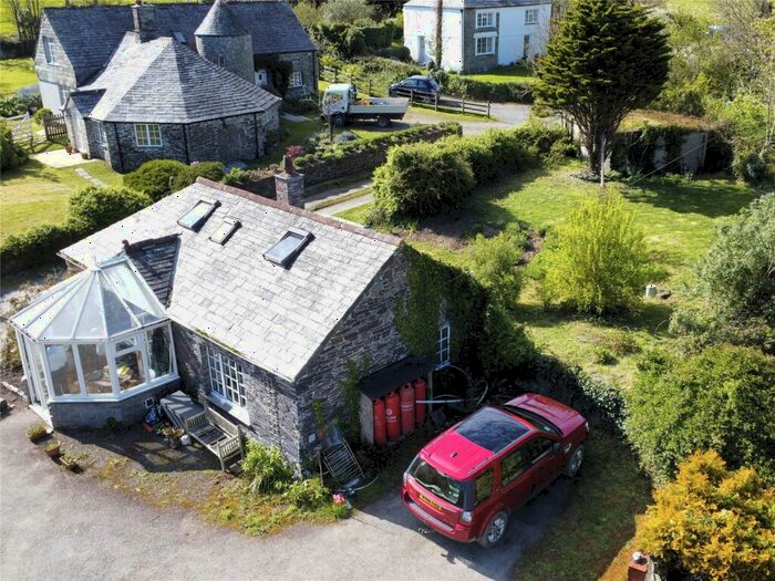 1 Bedroom Detached House For Sale In Wadebridge, Cornwall, PL27