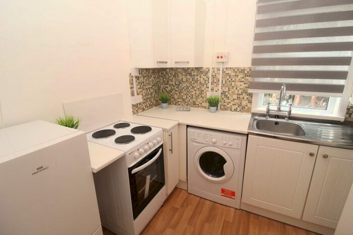 1 Bedroom Flat To Rent In Claude Road, Roath, Cardiff, CF24
