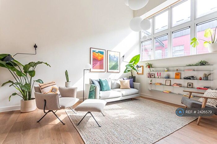 2 Bedroom Maisonette To Rent In Piano Lane, London, N16