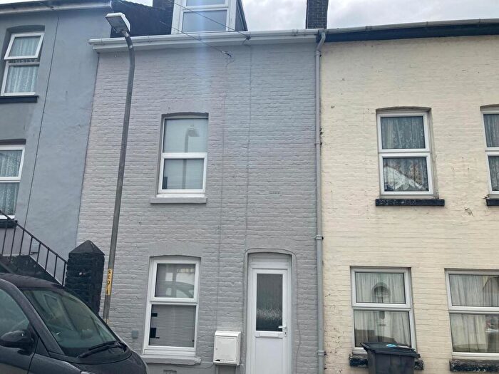 4 Bedroom Terraced House To Rent In South Road, Dover, CT17
