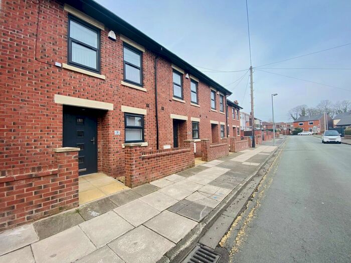 3 Bedroom Terraced House To Rent In Emlyn Street, Walkden, Worsley, M28