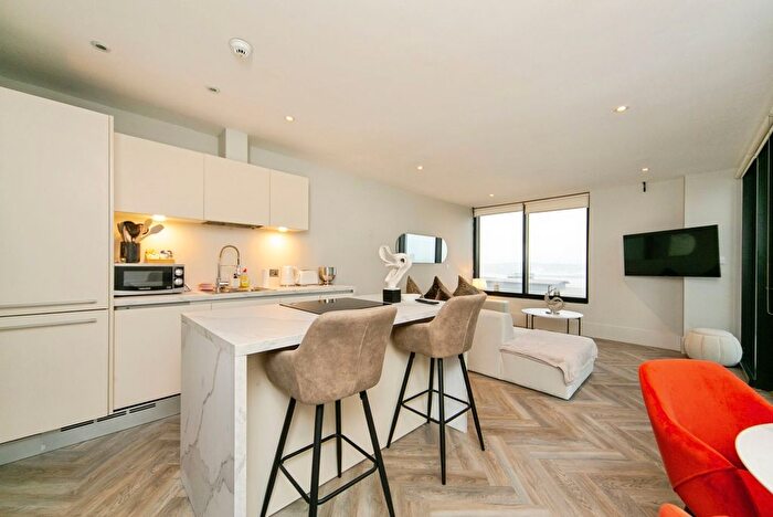 2 Bedroom Flat For Sale In William Jessop Way, Liverpool, Merseyside, L3