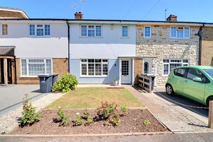 3 Bedroom Terraced House For Sale In Regency Gardens, Waterlooville, PO7